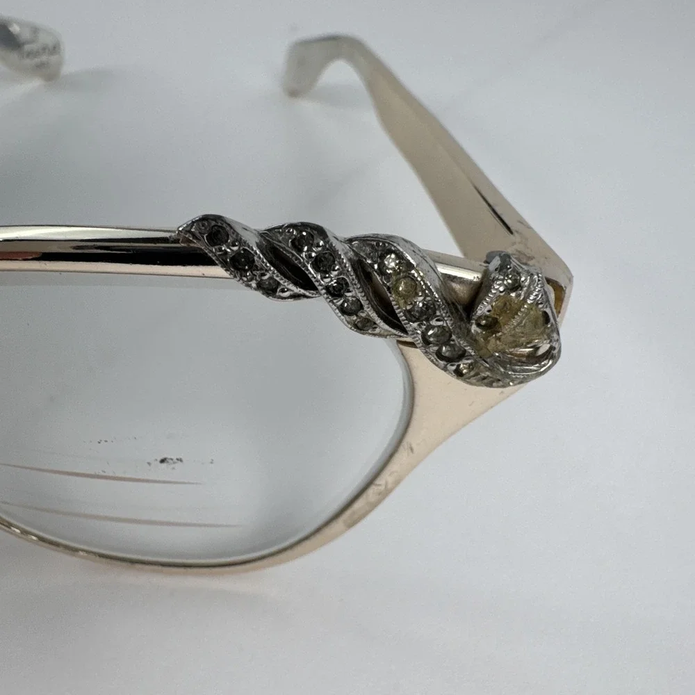 Tura Inc Filigree Gold-Tone‎ Women's Eyeglasses US Pat 631706 Cat-Eye Vintage